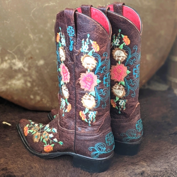 MACIE BEAN M8031 floral embroidered Sweet Sixteen snip toe cowgirl boots sz 7.5 - Picture 9 of 14